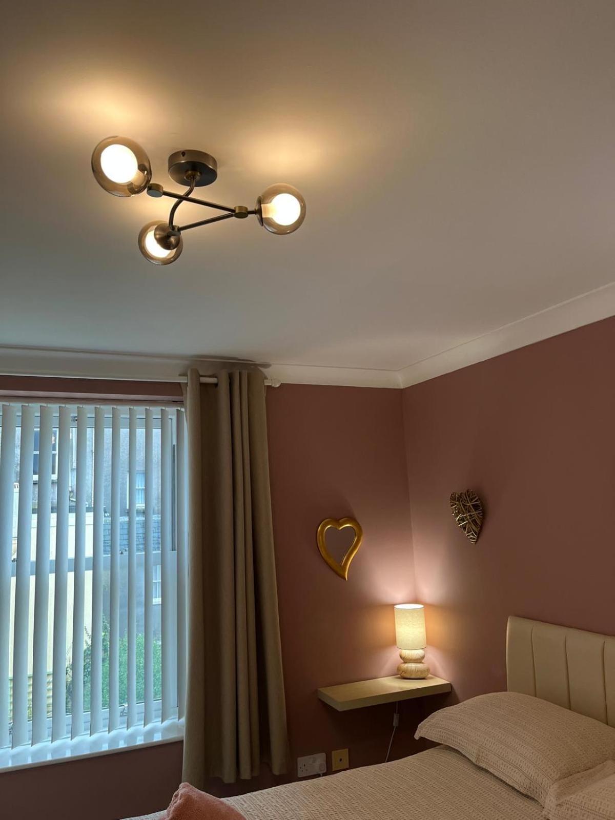 Honey Cottage Tenby Exterior foto